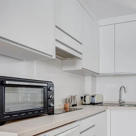 Stylish Flat And Pool With 3 Rooms, Sleeps 6, Cristianos 洛斯克里斯蒂亚诺斯