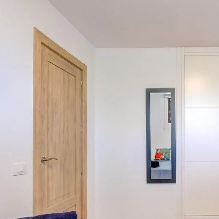 Apartament Stylish Flat And Pool With 3 Rooms, Sleeps 6, Cristianos